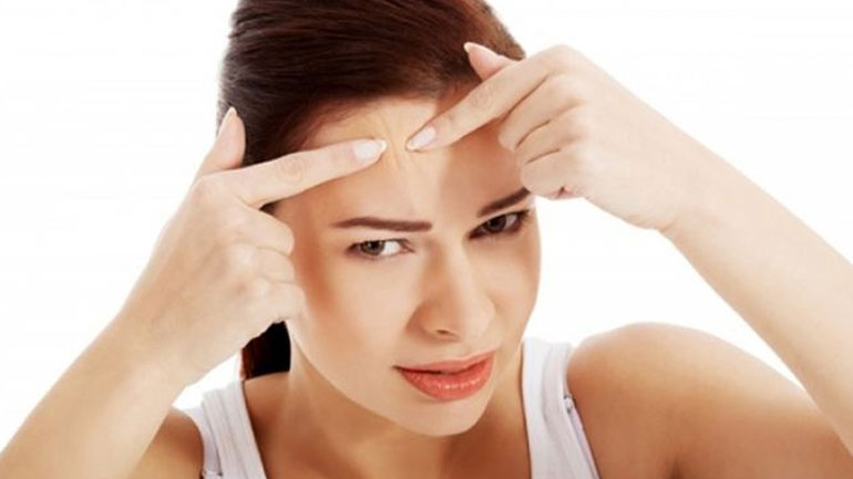 Πείτε «αντίο» στα ενοχλητικά μαύρα στίγματα με άρωμα κανέλας